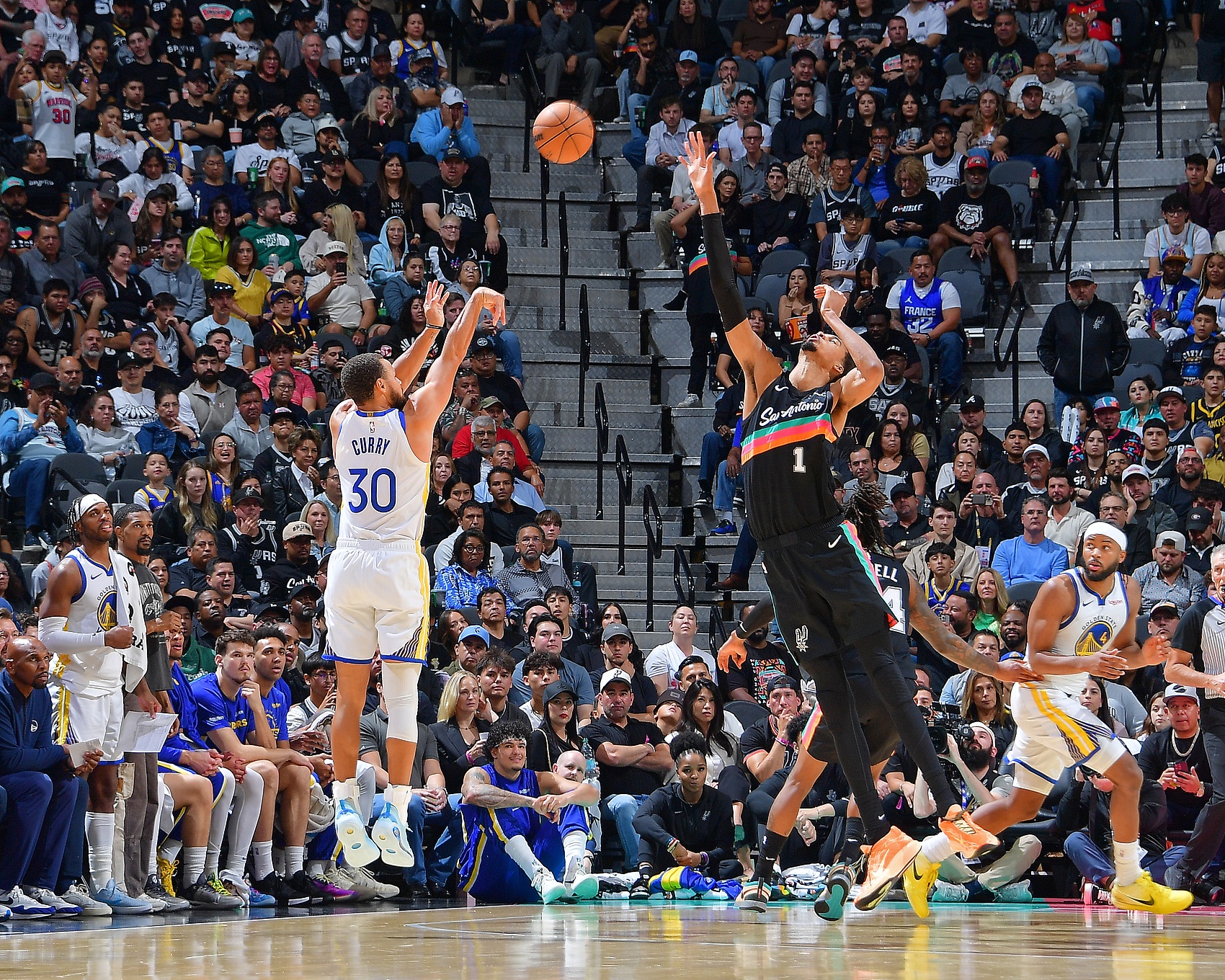 必赢-雷吉·米勒：看文班打球是必须要有的体验 就和看乔丹&amp;库里一样